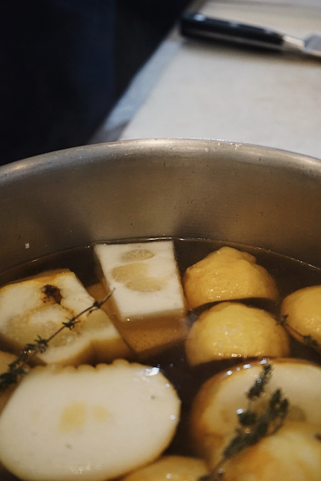 Pot-au-feu aux agrumes du restaurant Les Résistants